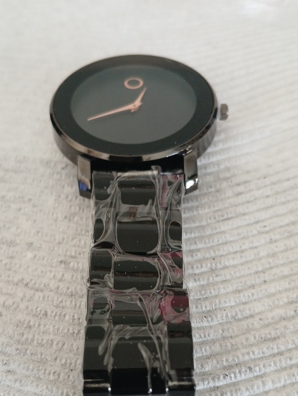 Black Stainless Steel Minimalist Watch with Rose Gold Hands